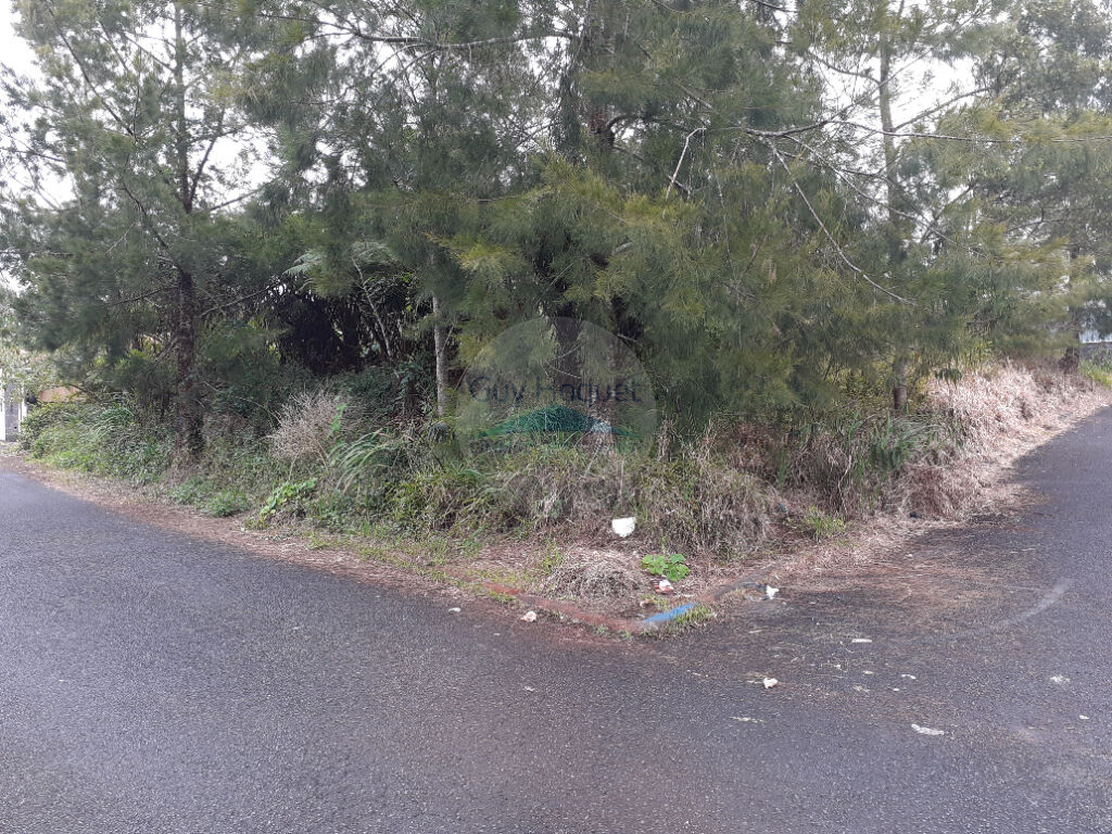 Terrain  587 m2