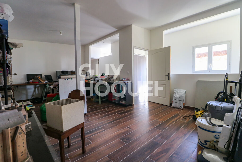 PROPRIETE - 220m2 - GUY HOQUET