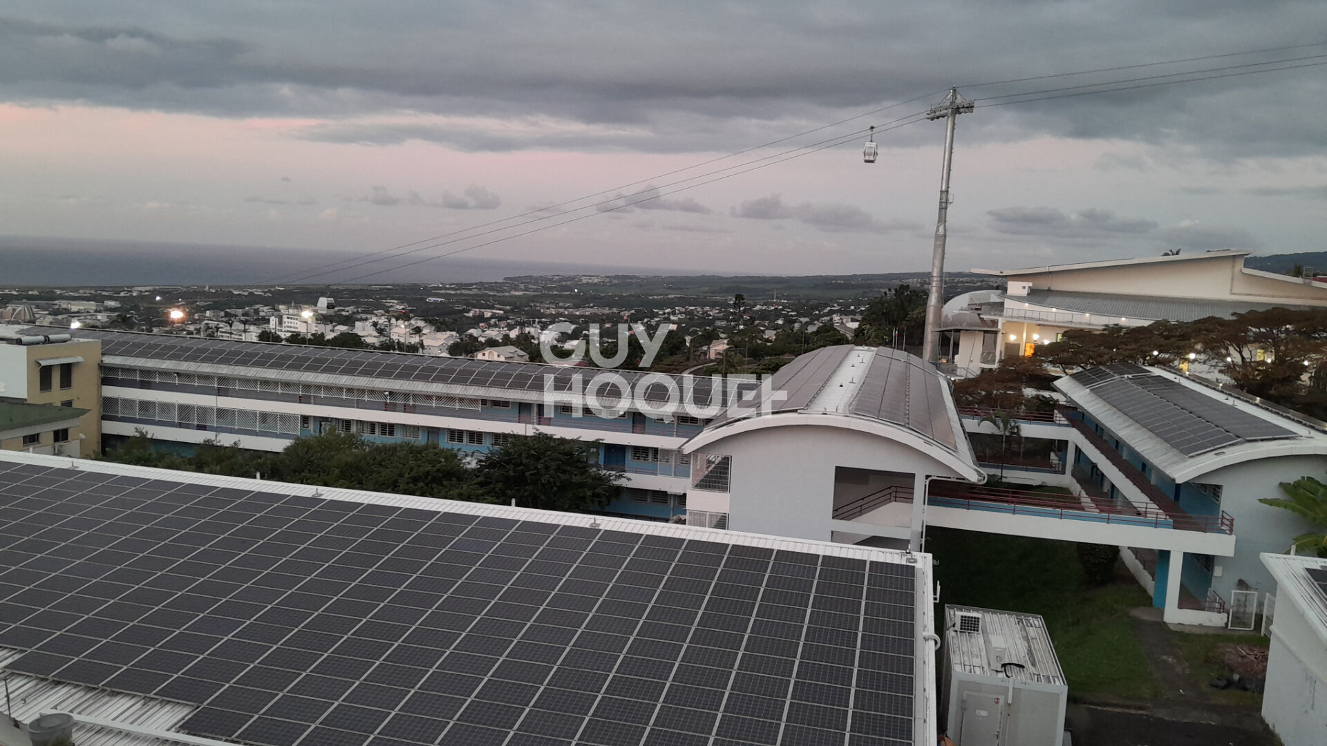 T2 A VENDRE  A BDN STE CLOTILDE