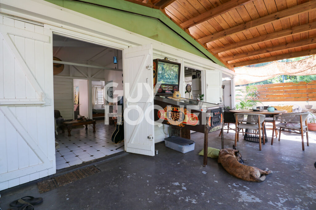 MAISON AVEC ACCÉS PRIVATIF À LA PLAGE