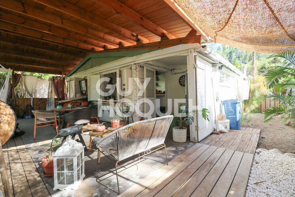 MAISON AVEC ACCÉS PRIVATIF À LA PLAGE