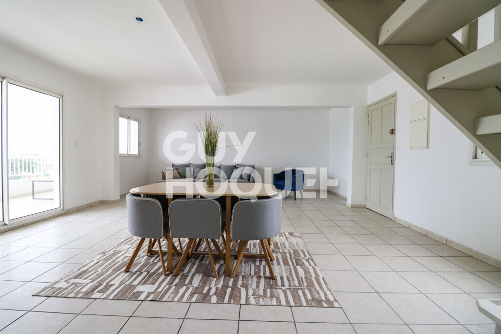 Appartement Sainte Clotilde 5 pièce(s) 151.41 m2