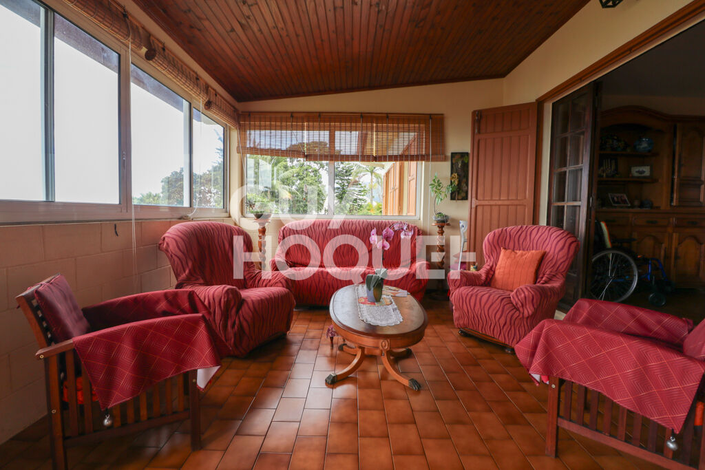 Maison Bois De Nèfles St Denis 153.27 m2