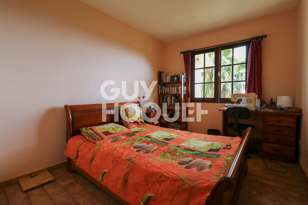 Maison Bois De Nèfles St Denis 153.27 m2