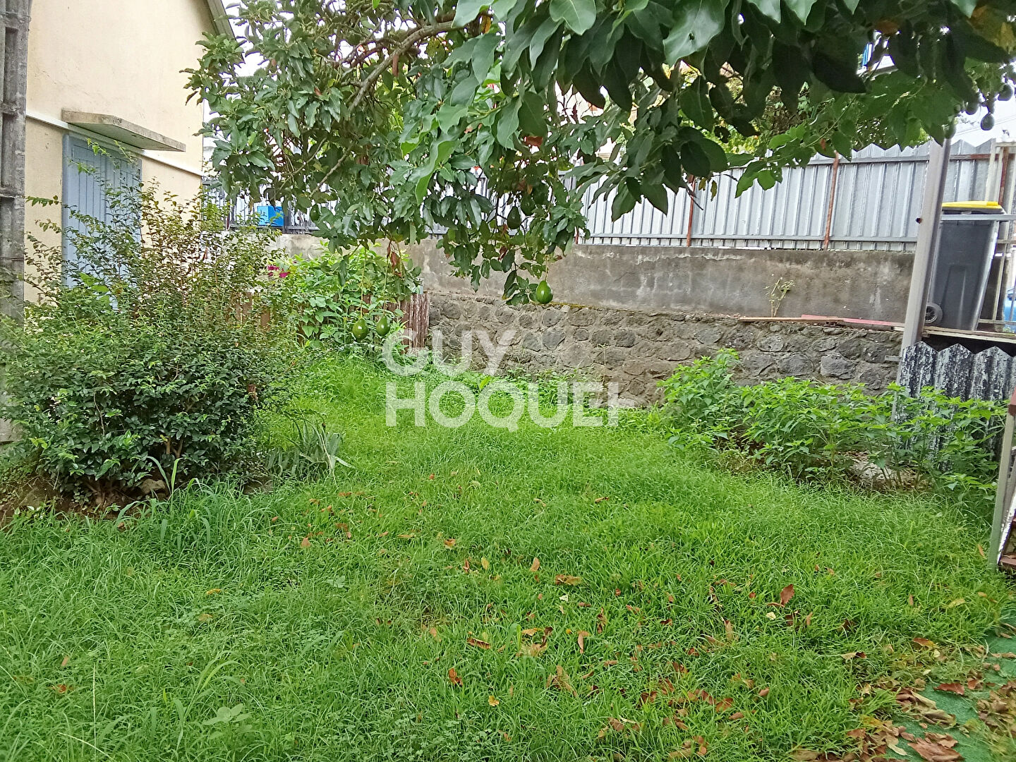 Maison 8 pièces 140m² avec dépendance - LE TAMPON