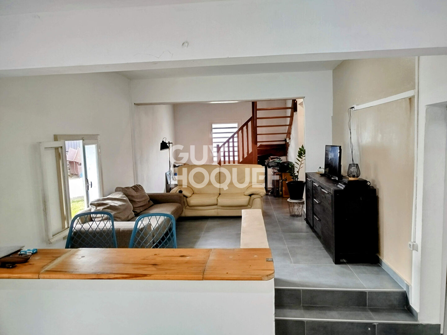 Maison 8 pièces 140m² avec dépendance - LE TAMPON