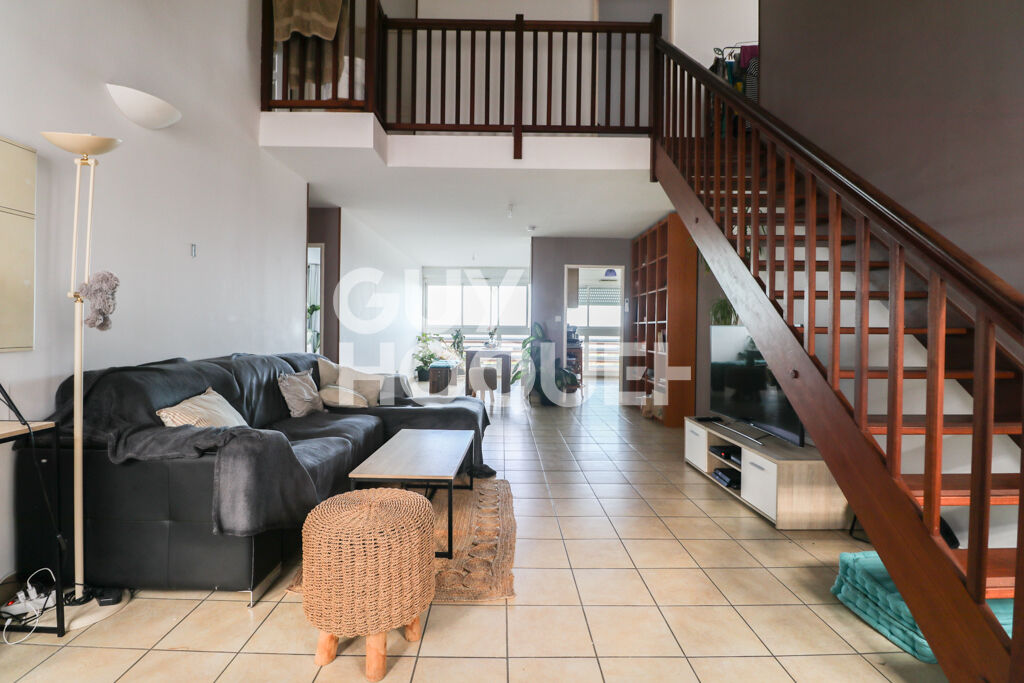 Exceptionnel à Saint-Denis ? Carré d'Or - Appartement  7 pièce(s) 160 m2