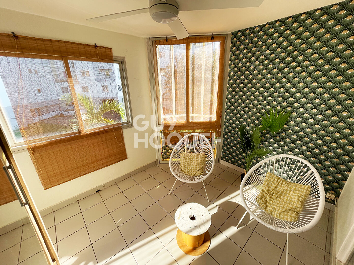 Appart T4 82 m² meublé à 100 m de la fac - STE CLOTILDE
