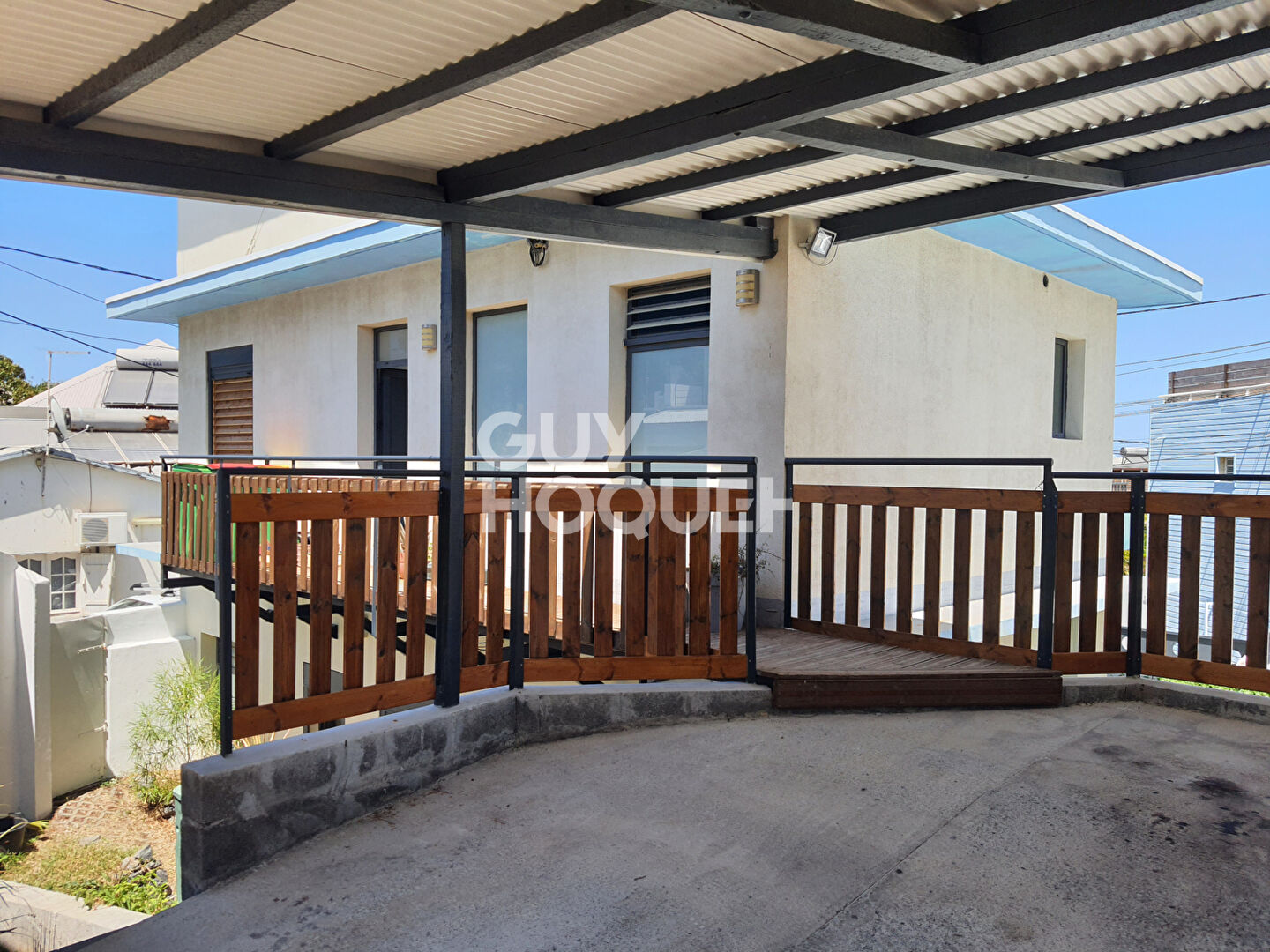 Maison T6 Terre Sainte