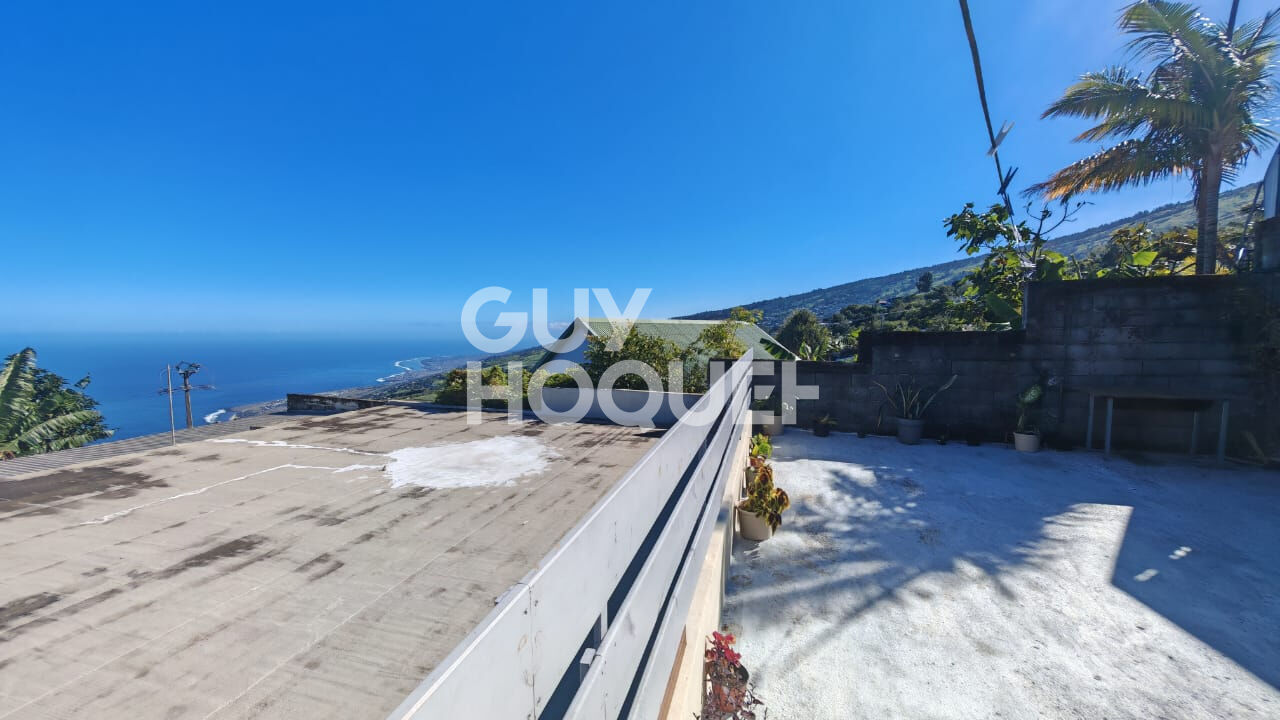 Maison  8 pièces 233.83 m2