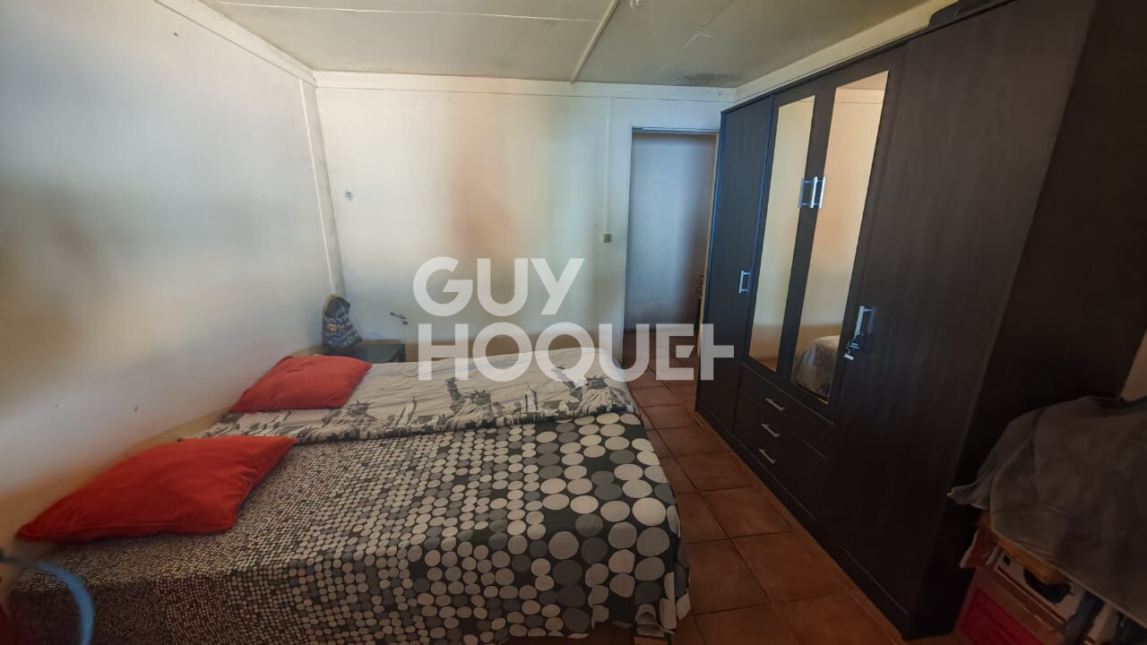 Maison  8 pièces 233.83 m2