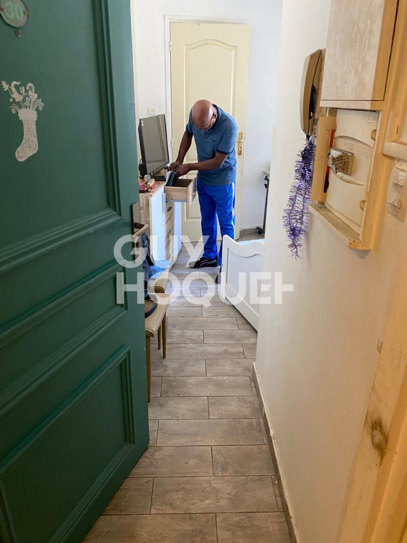 Studette de 15 m2 Centre Saint-Denis