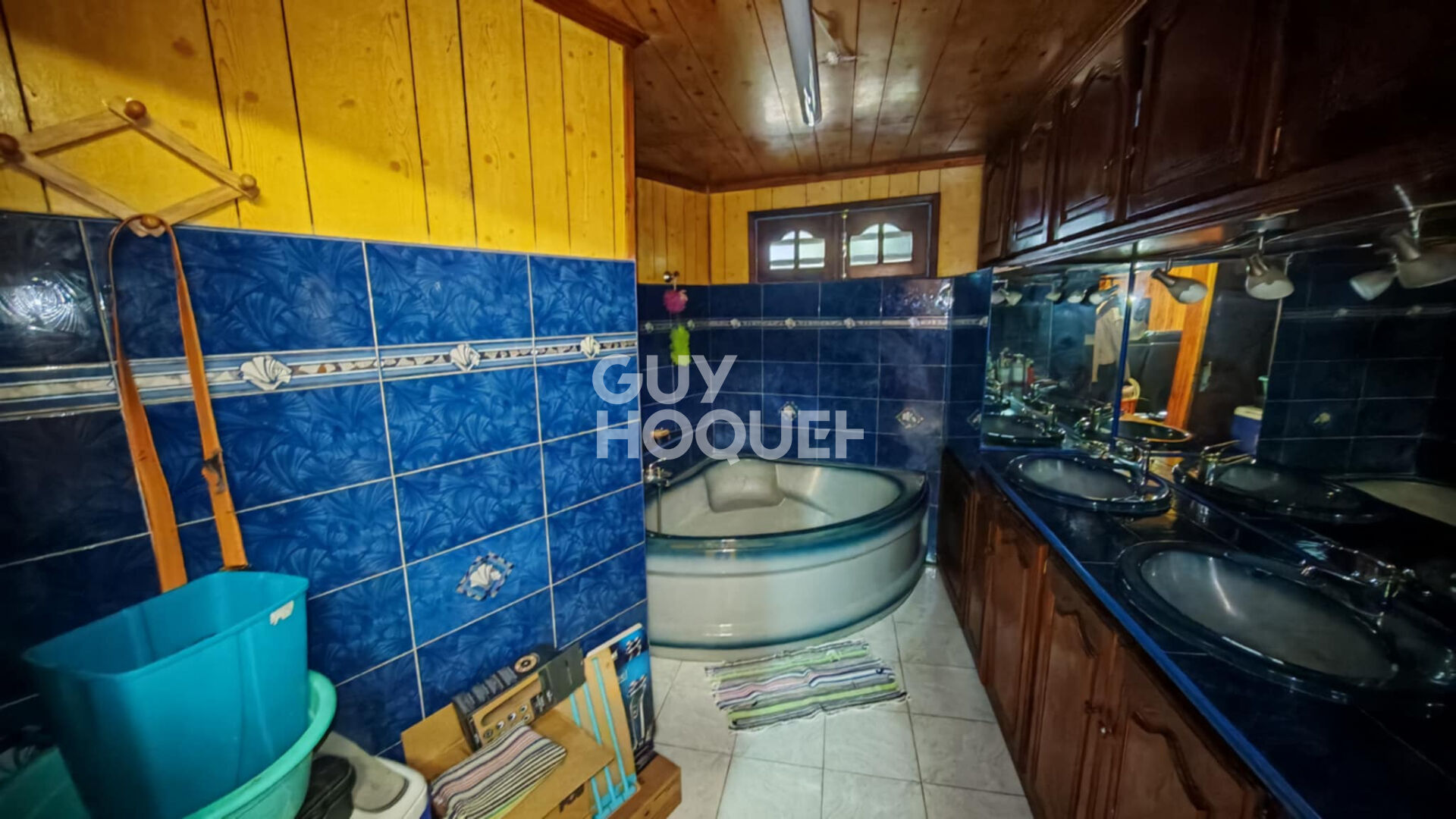 Maison 9 pièces 196.11 m2