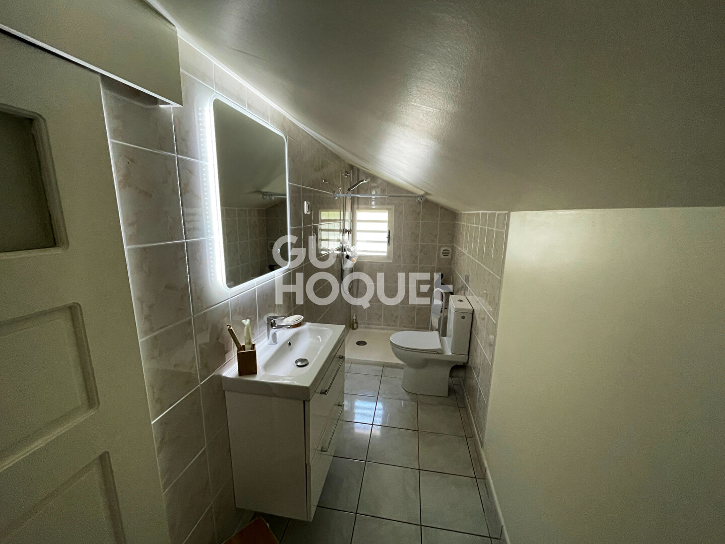 Maison ST DENIS - BELLEPIERRE - 5 pièce(s) 159 m2 sur 720m² de terrain- Vue mer panoramique