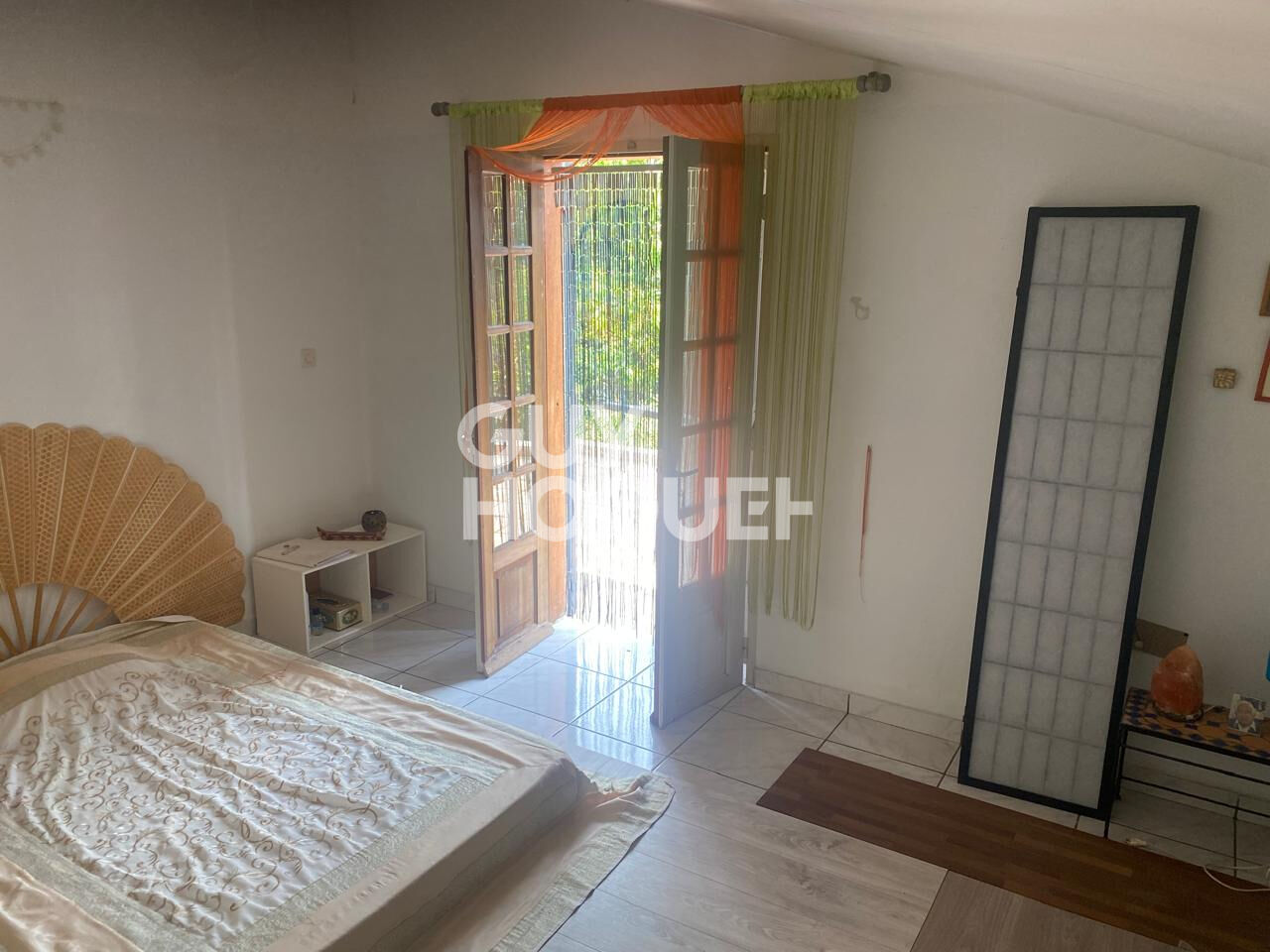 Havre de paix à mi-pente à La Possession, avec vue exceptionnelle sur le port et l'océan