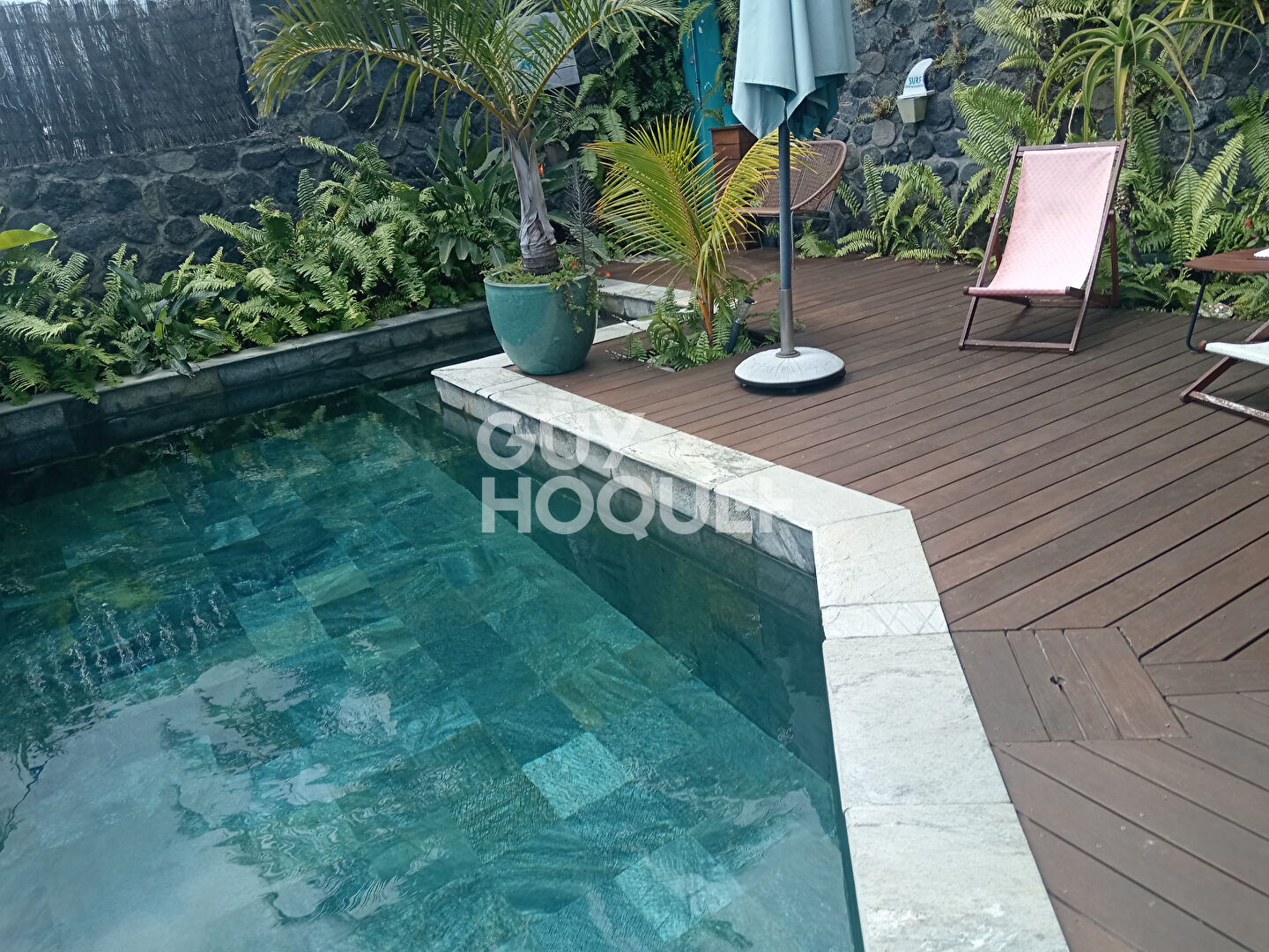 haut de villa vue mer et piscine