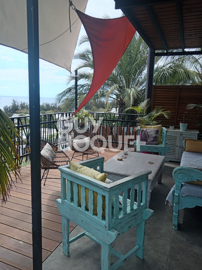 haut de villa vue mer et piscine