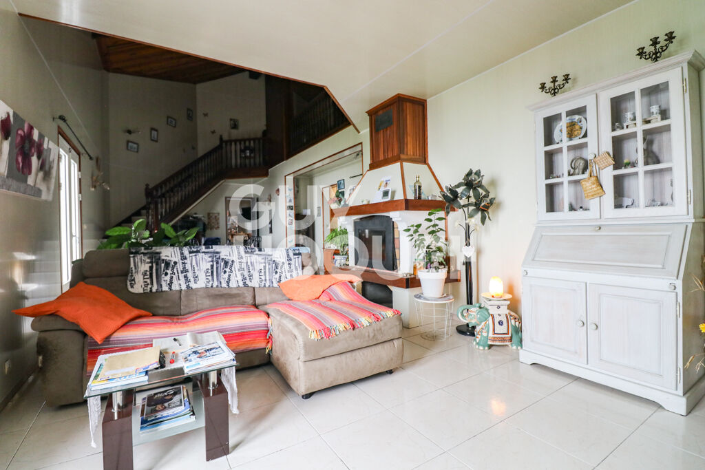 À Vendre Haut de maison T6 avec vue mer  La Chaloupe Saint-Leu