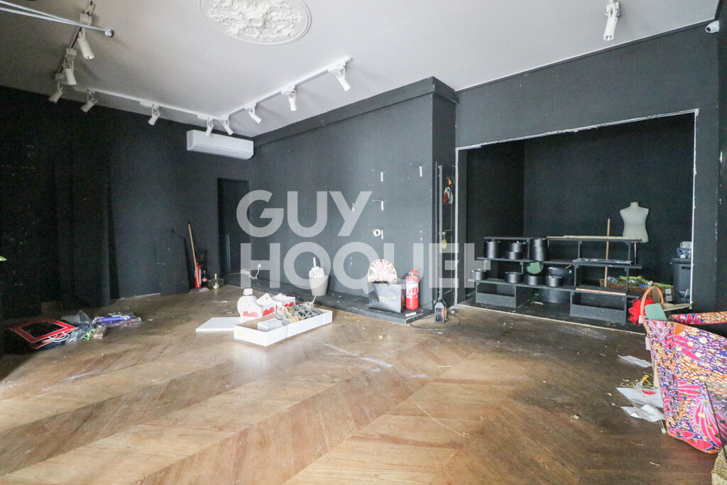 À LOUER  LOCAL COMMERCIAL 73 m² CENTRE-VILLE DE SAINT-DENIS