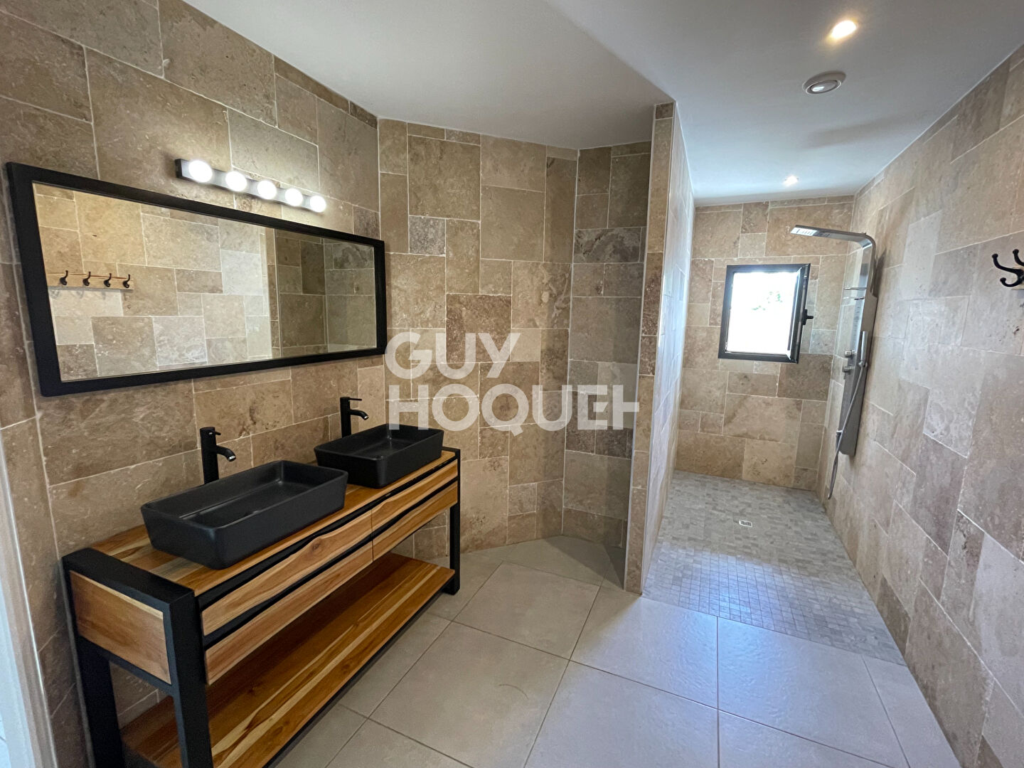 Maison Saint Benoit 4 pièce(s) 137 m2