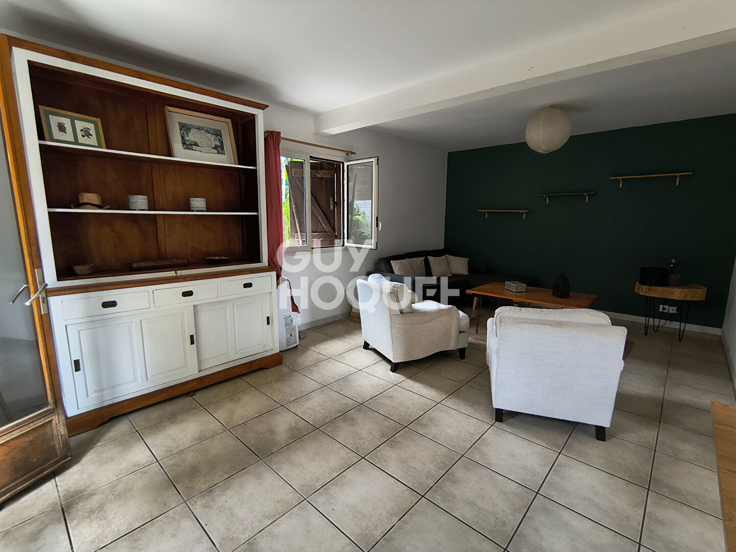 Maison meublée  F6 de 104.35 m²  12 ème