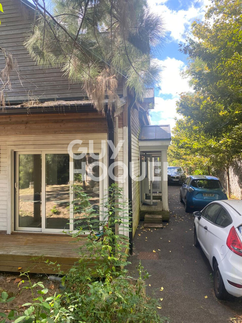 Vaste maison de 260 m2 , domaine de Montgaillard