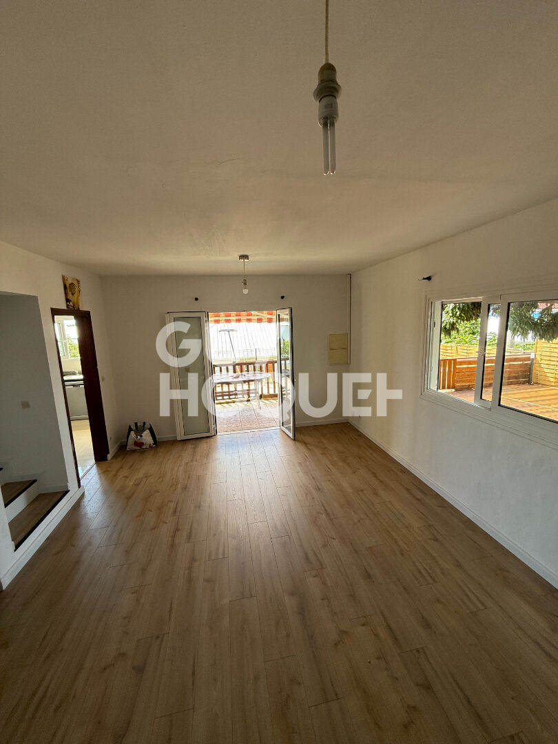 Maison Sainte Suzanne 6 pièce(s) 172 m2