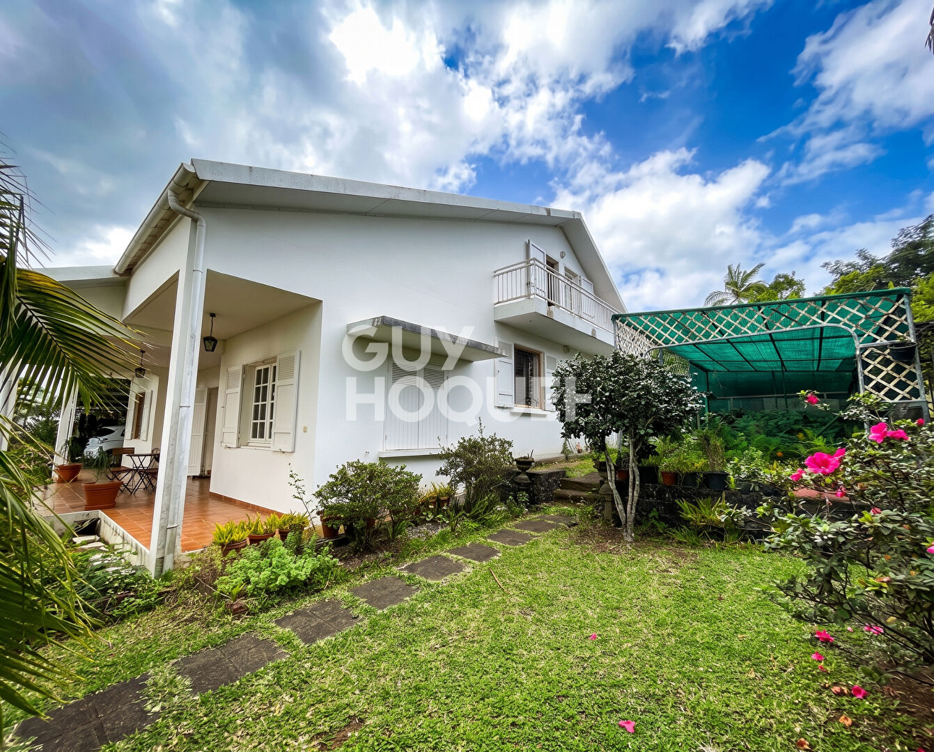 VILLA T6 de 238m² sur terrain de 2896 m² - BDN STE CLOTILDE