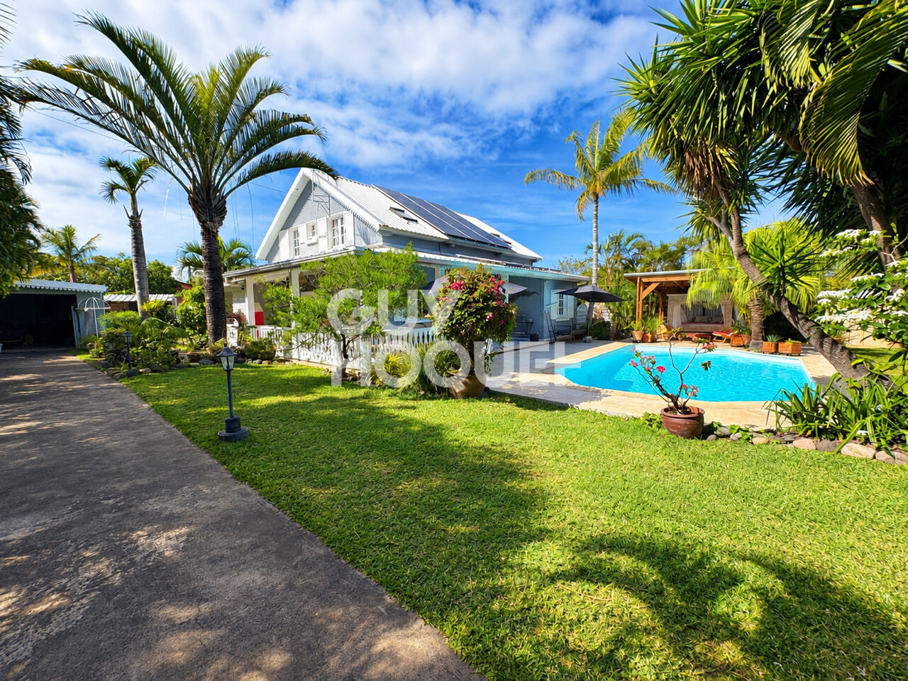 Maison 6 pièces 147 m² · à Saint-Pierre · 147 m² · 675 000 €