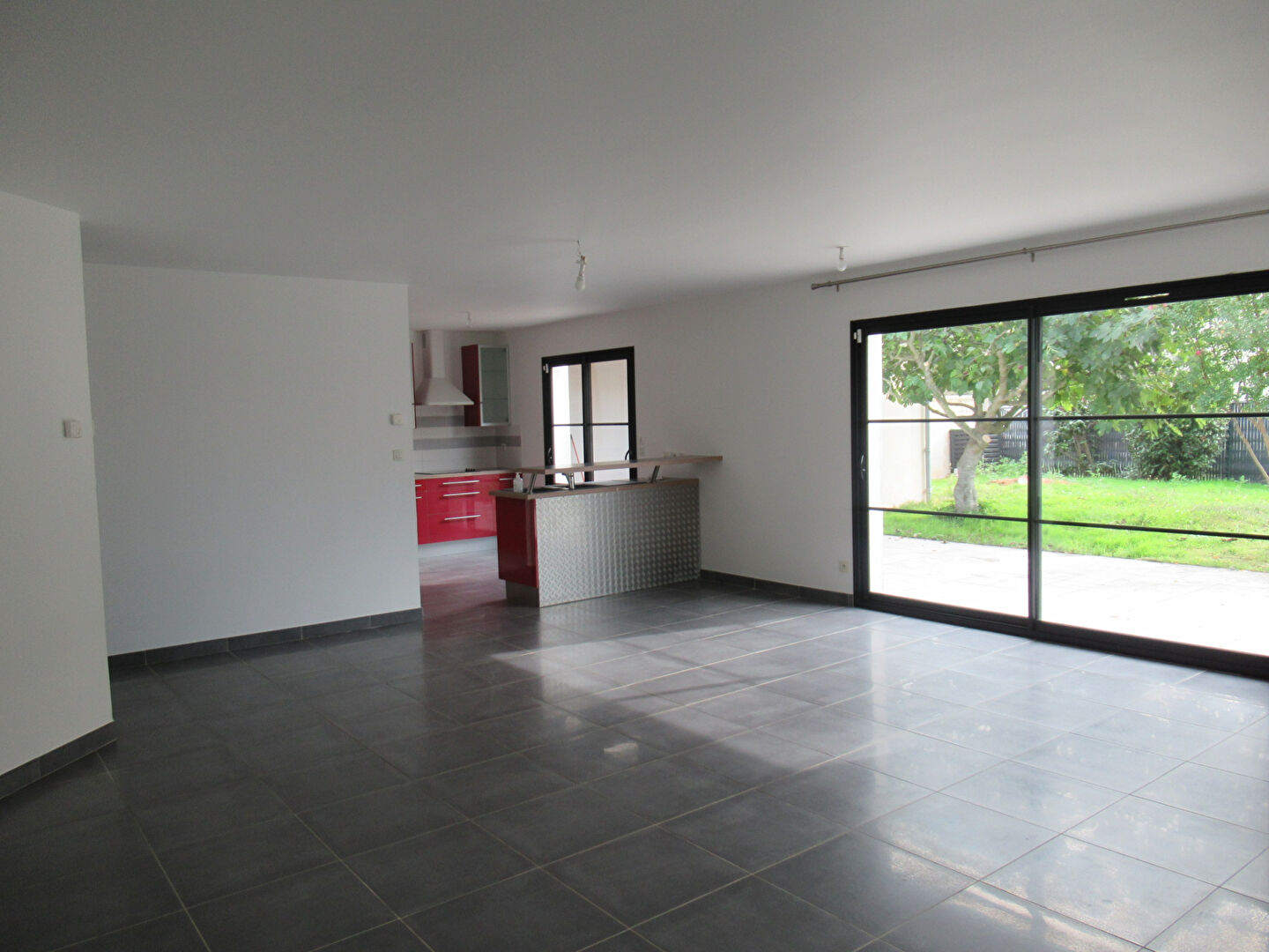 Photo LAGORD PP 125 M² GGE JARDIN AU SUD image 2/4