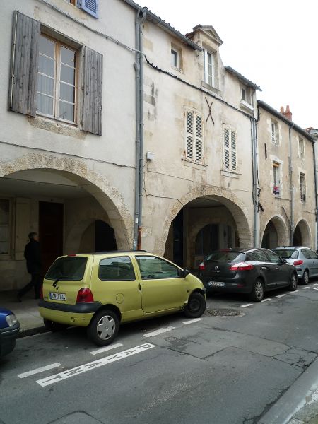 Photo LOCAL USAGE MIXTE CENTRE LA ROCHELLE image 2/2