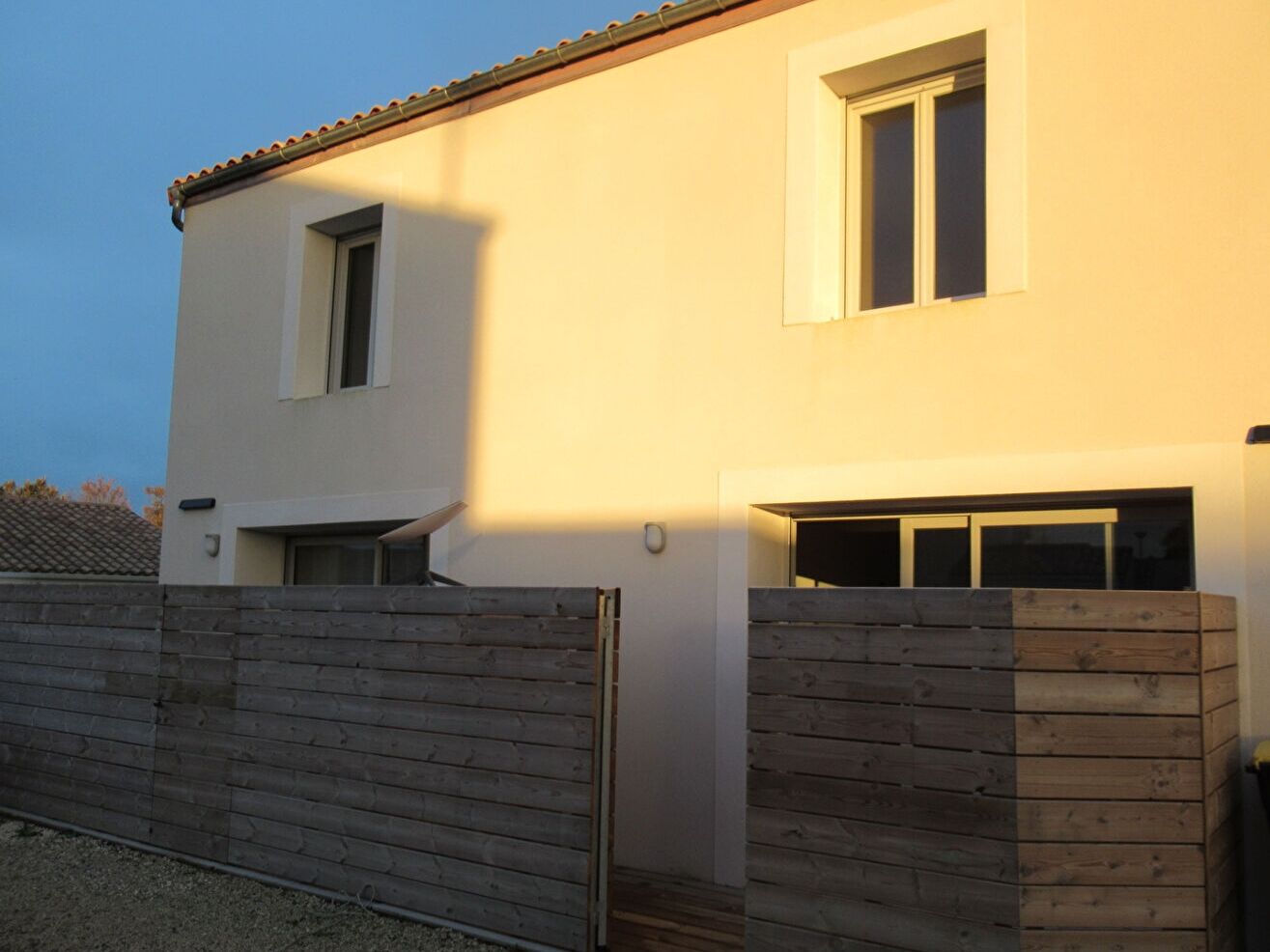Photo MEUBLE ETUDIANTS MAISON T3 COURS PARKING image 4/4