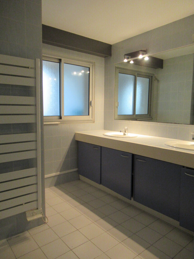 Photo IDEAL FAMILLE NOMBREUSE LA ROCHELLE image 4/6