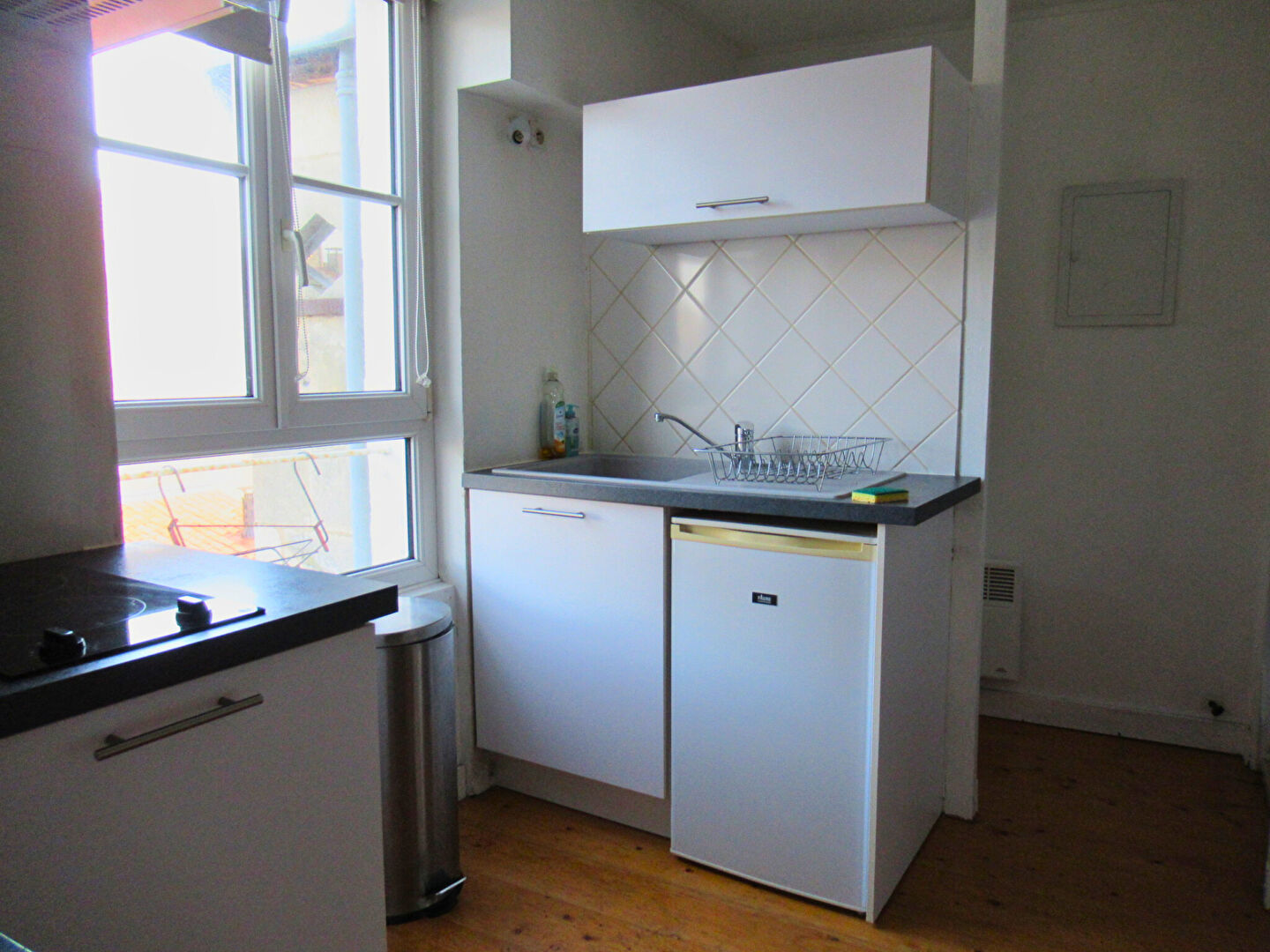 Photo LA ROCHELLE CENTRE T2 MEUBLE A L'ANNEE image 2/5