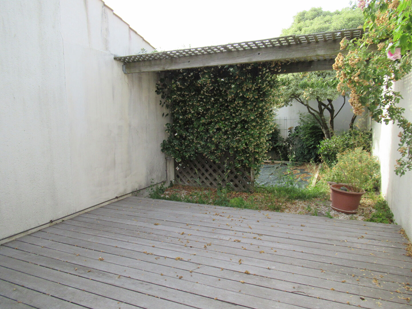 IDEAL FAMILLE NOMBREUSE LA ROCHELLE