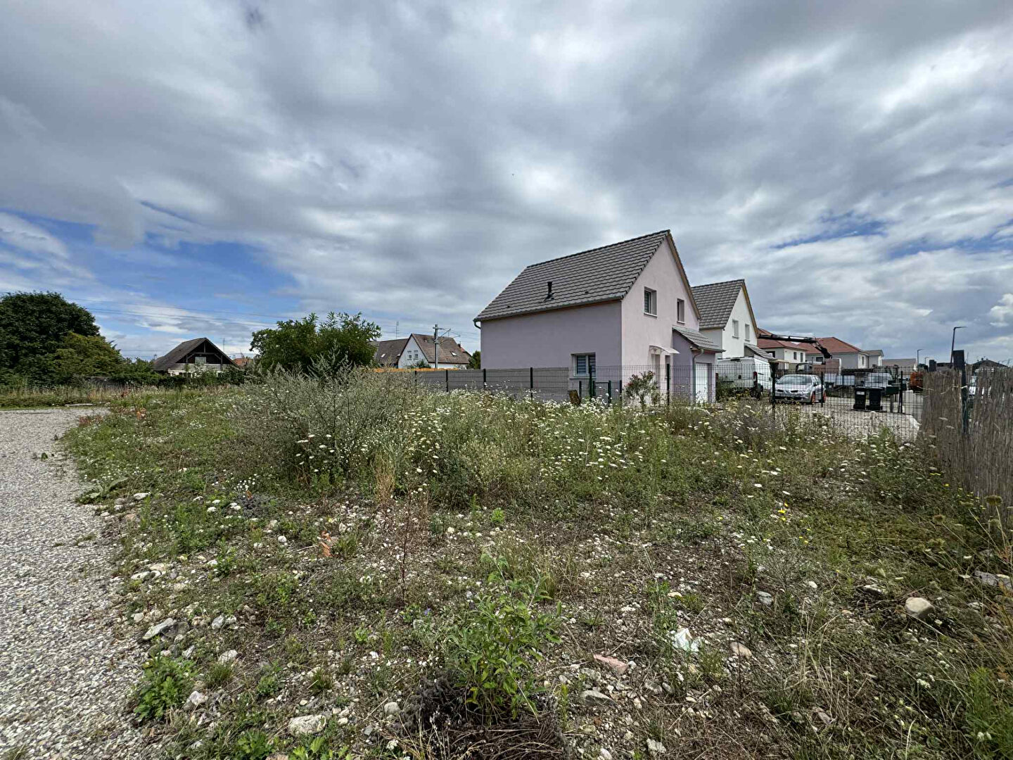 Photo TERRAIN CONSTRUCTIBLE ET VIABILISÉ CERNAY ZONE ANRU image 2/3