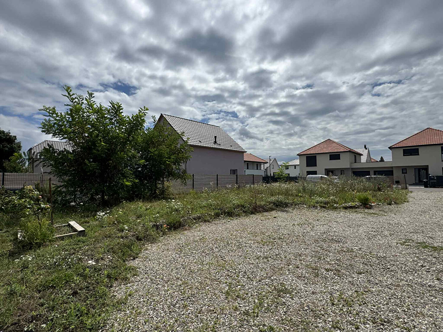 Photo TERRAIN CONSTRUCTIBLE ET VIABILISÉ CERNAY ZONE ANRU image 3/3