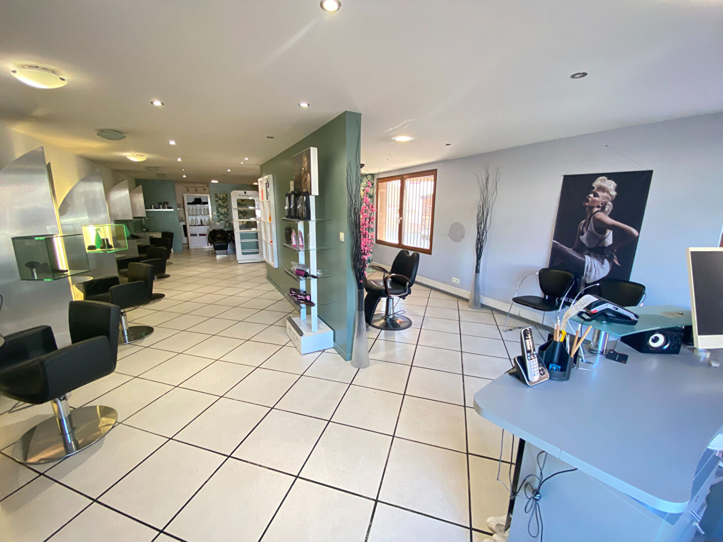 Photo Fonds de commerce Salon de coiffure  Ensisheim 78 m² image 2/6