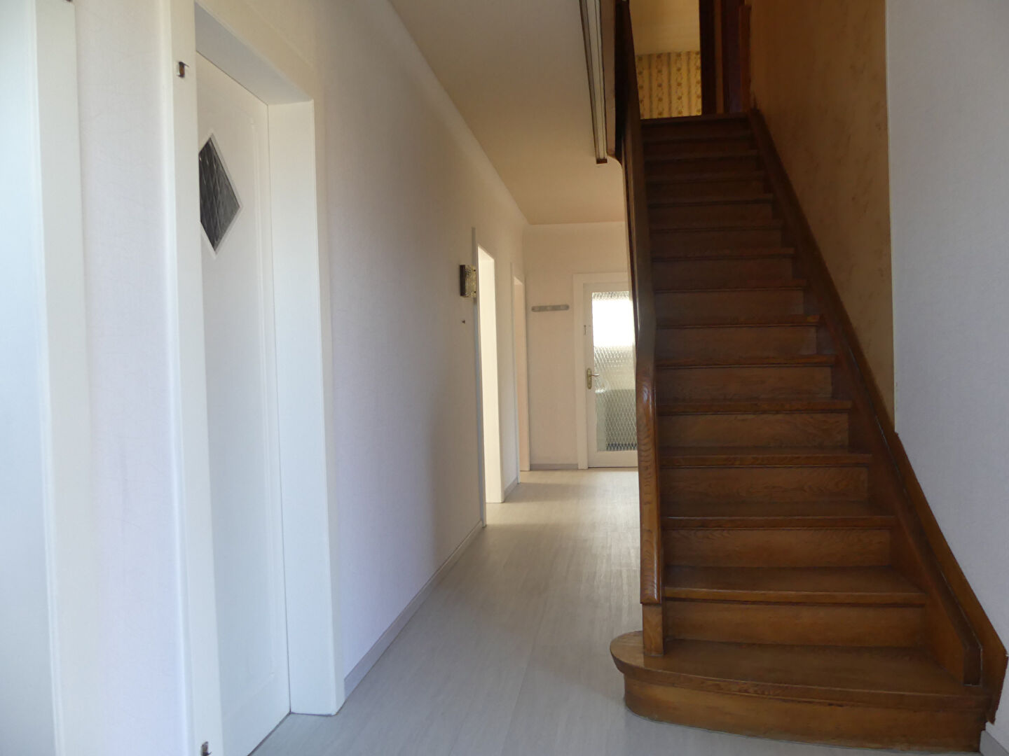 Photo Maison avec vue sur les montagnes image 4/6