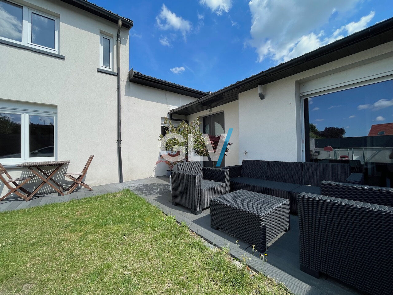 Maison  4 pièce(s) 105 m2