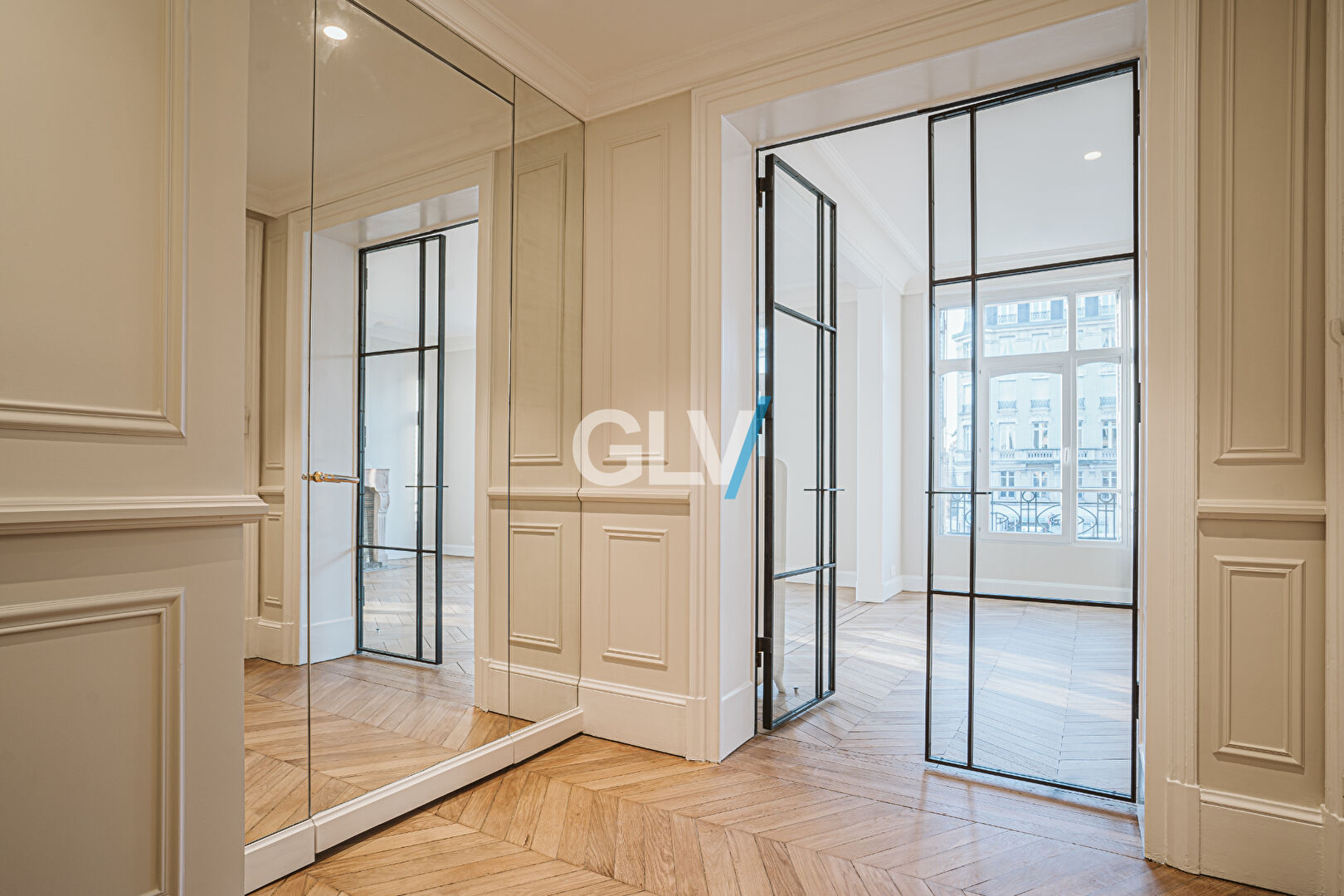 Appartement La Madeleine 4 pièce(s) 143.73 m2