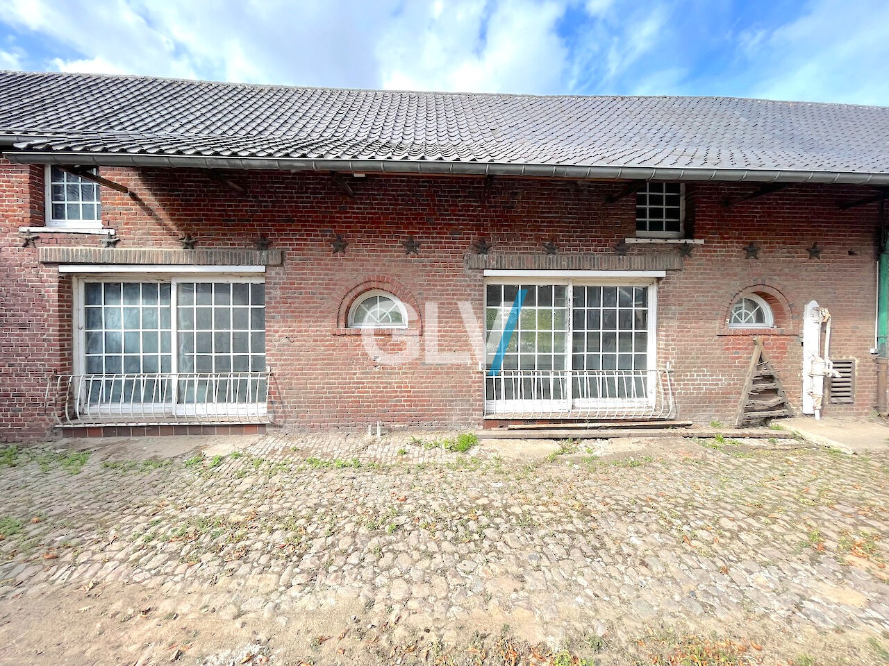 Maison Fretin  1 pièce(s) 213 m2