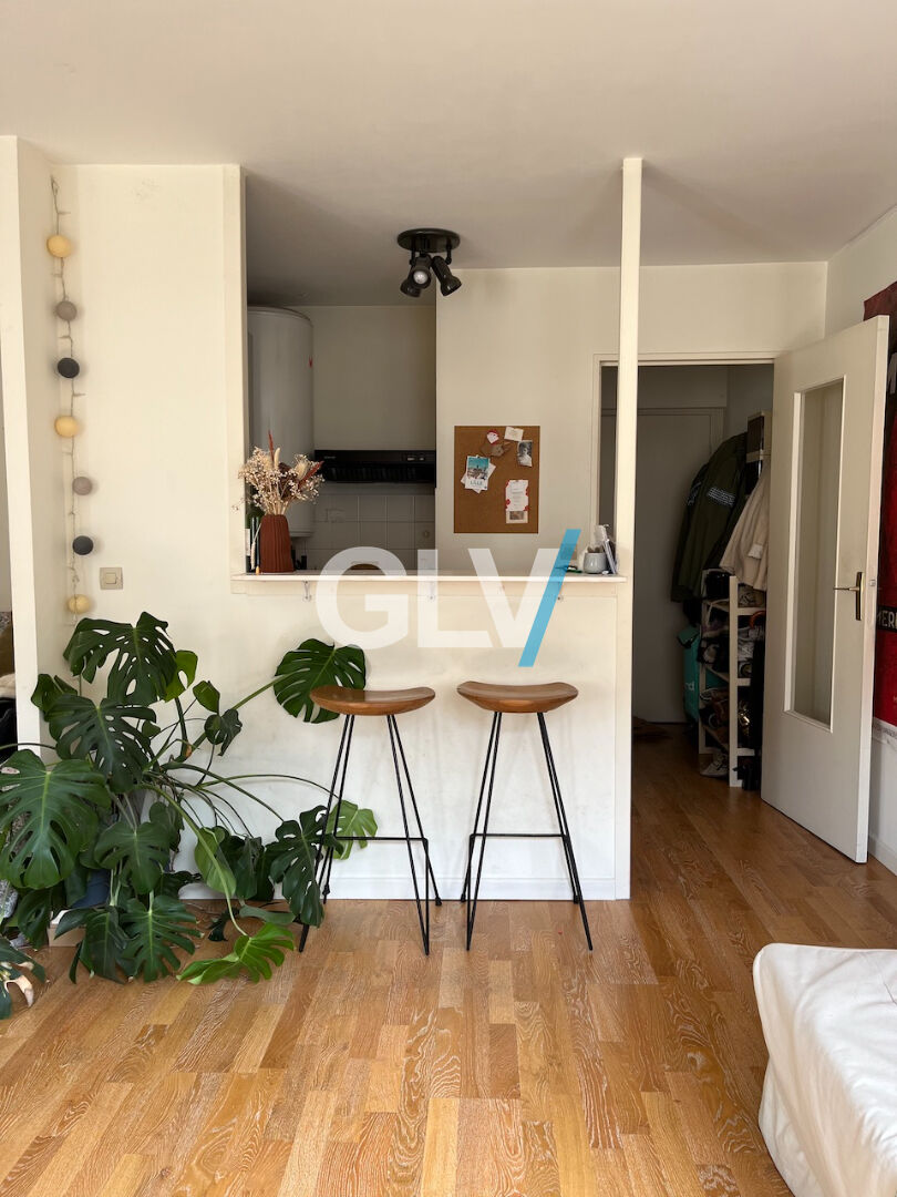 Photo Appartement  1 pièce +  parking image 4/6