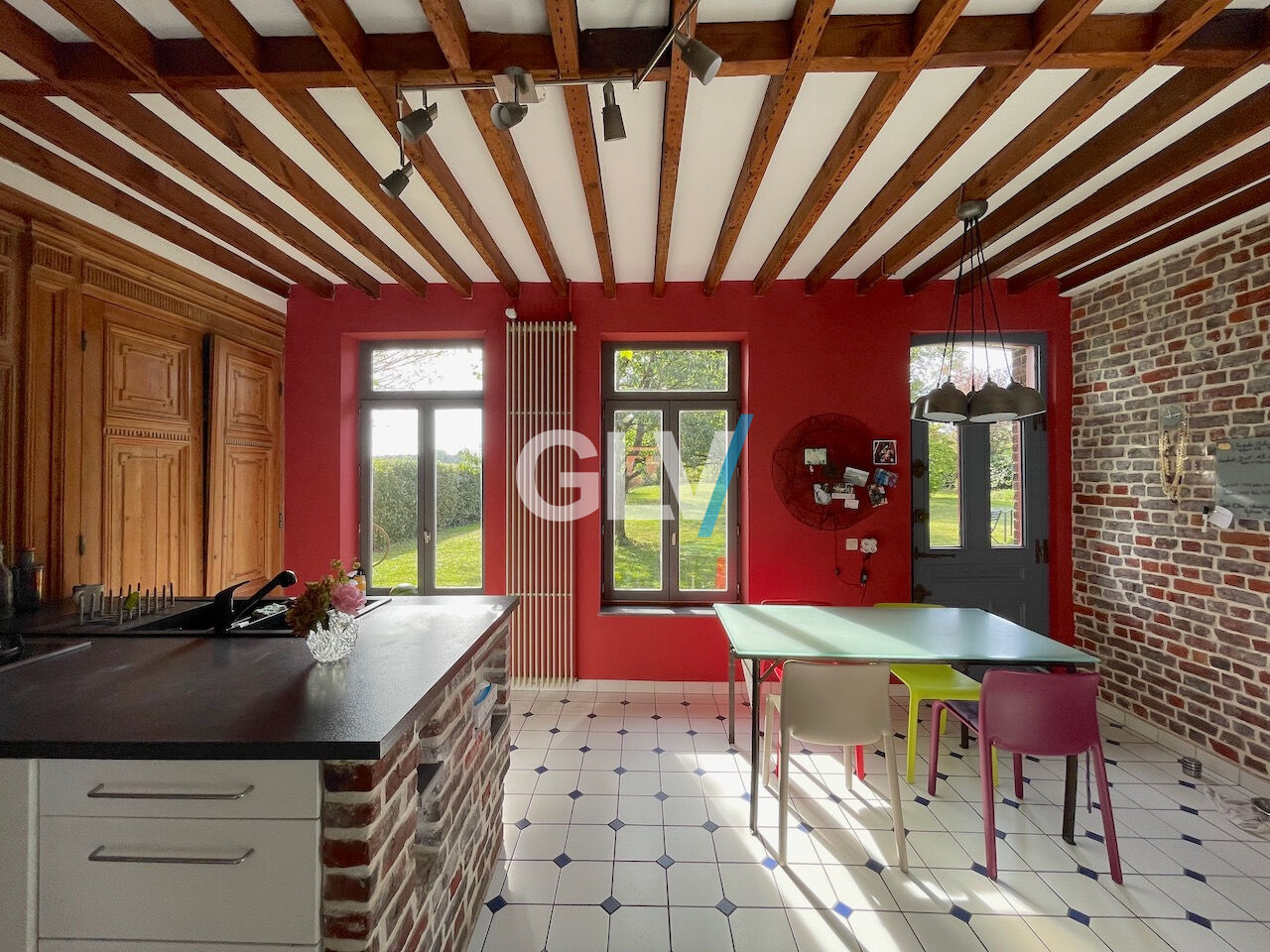 Photo Ferme 5 pièce(s) 350 m2 + granges + logement attenant 3 chambres image 2/6