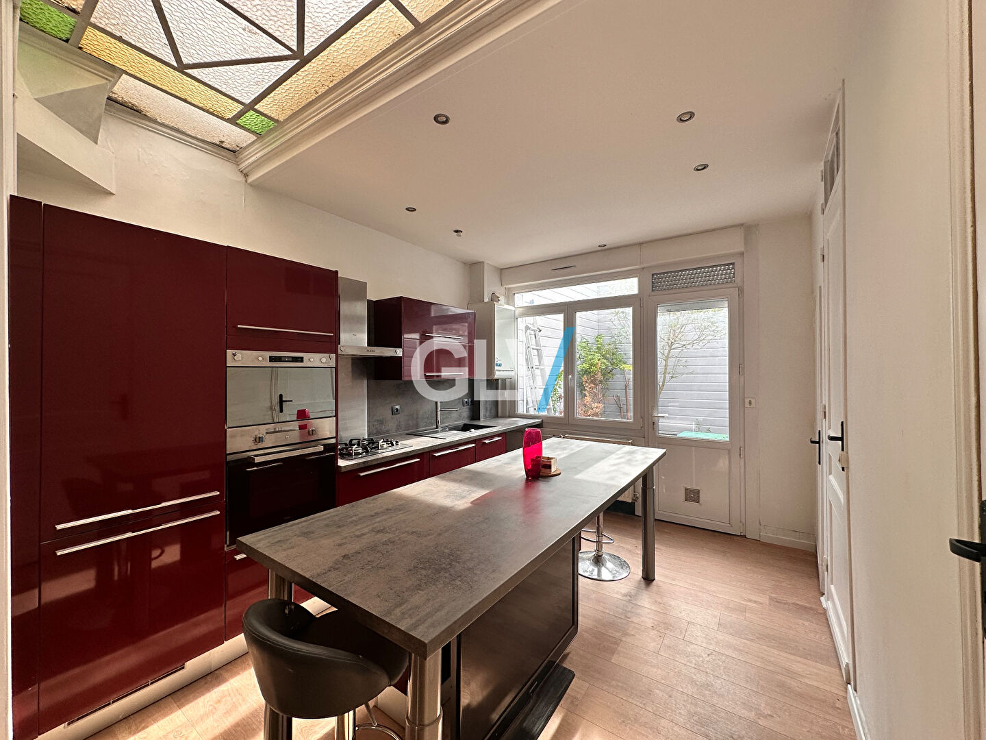 Photo Maison 1930 Rénovée 4 Chambres image 2/6