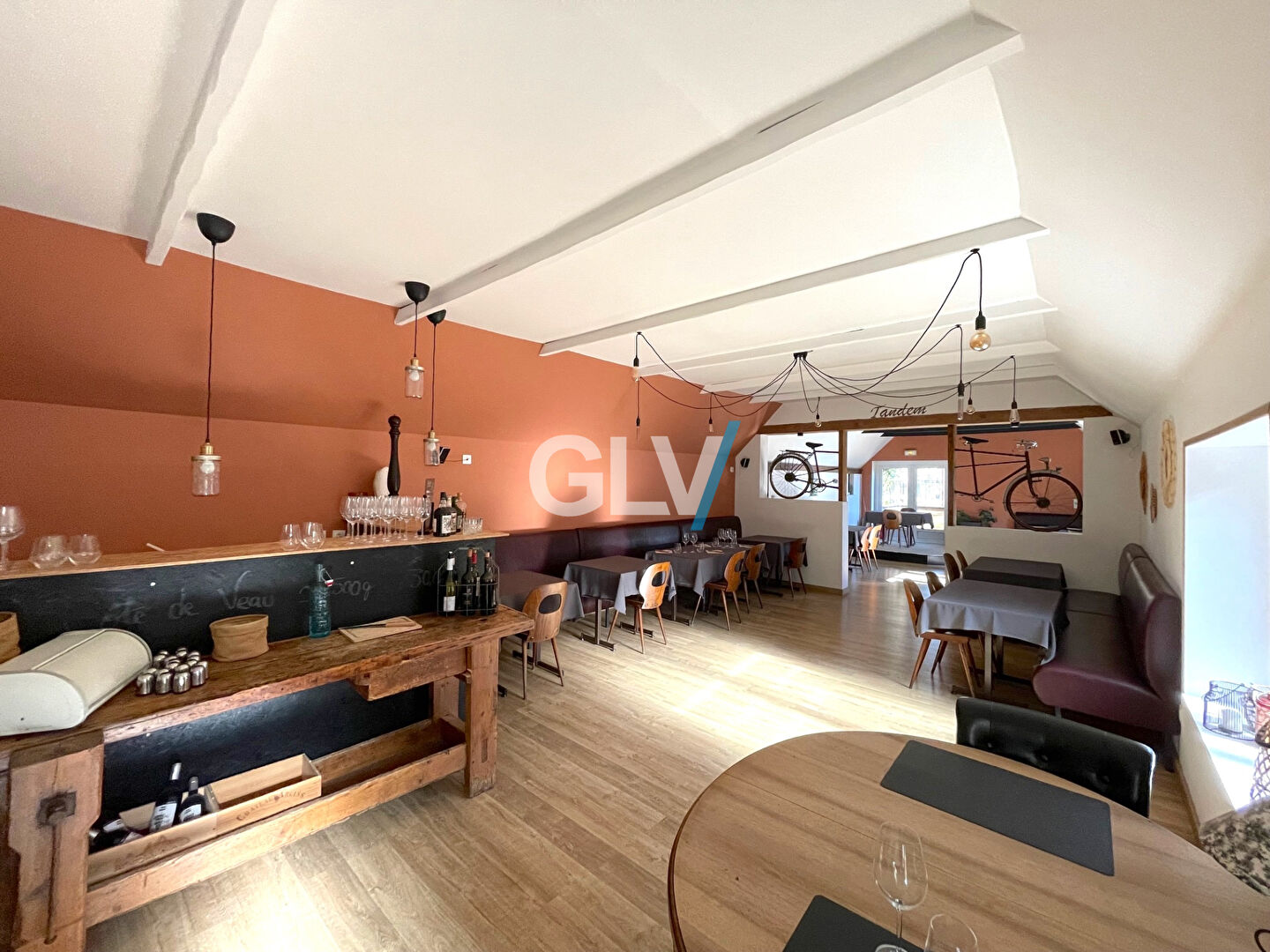Photo Local commercial  243 m2 image 3/6