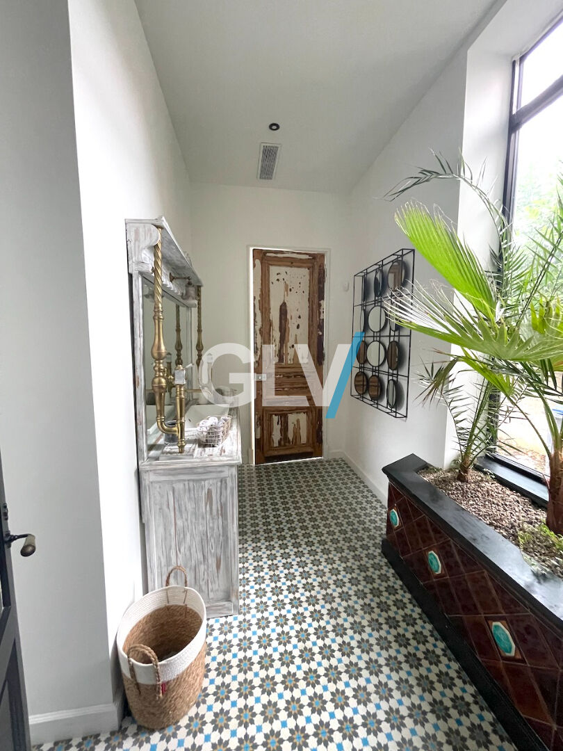 Photo Maison  8 pièce(s) 368 m2 image 6/6