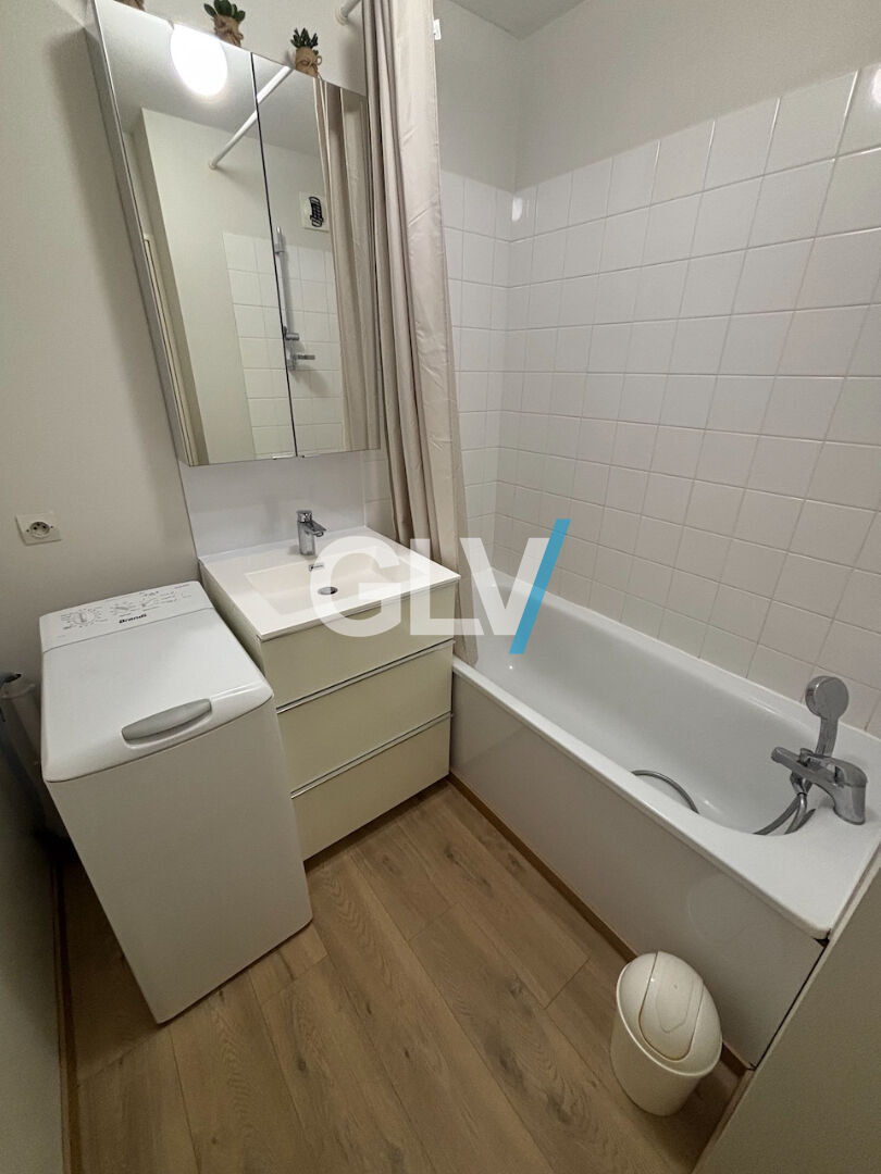 Photo Appartement Lille 2 pièce(s) 47.98 m2 image 6/6