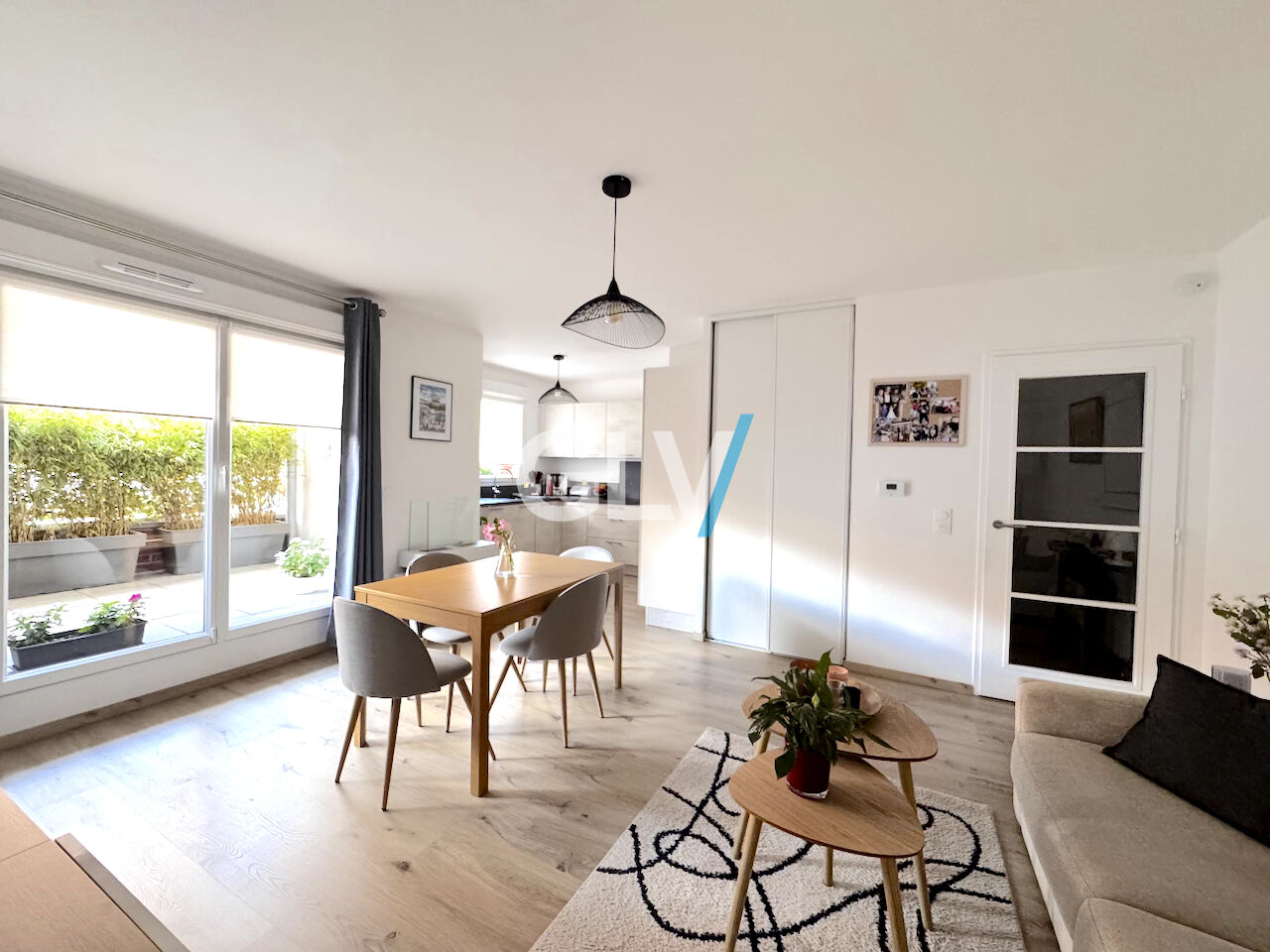 Photo Appartement  3 pièce(s) image 1/5