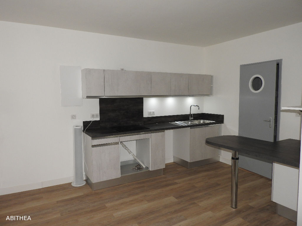 Photo Location F2 Ozoir la ferriere 43m² image 4/5